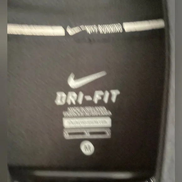Mens Nike Long Sleeve Dri-Fit - Picture 4 of 4